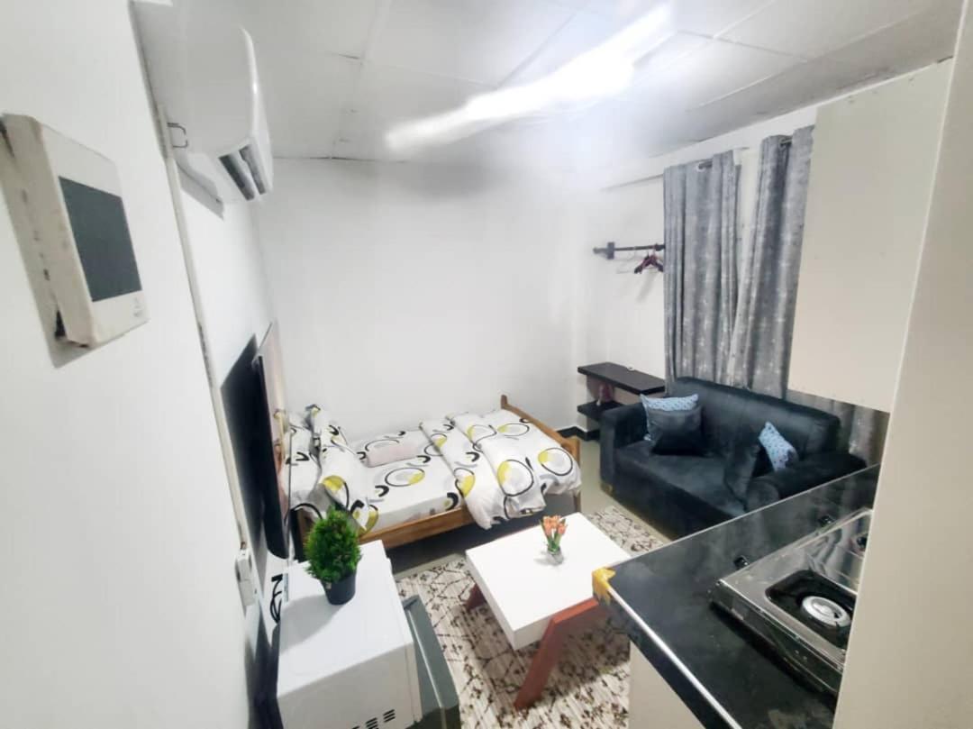 Apartment Feel At *