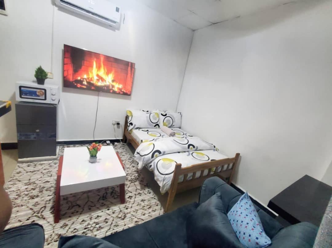 Feel At Apartment